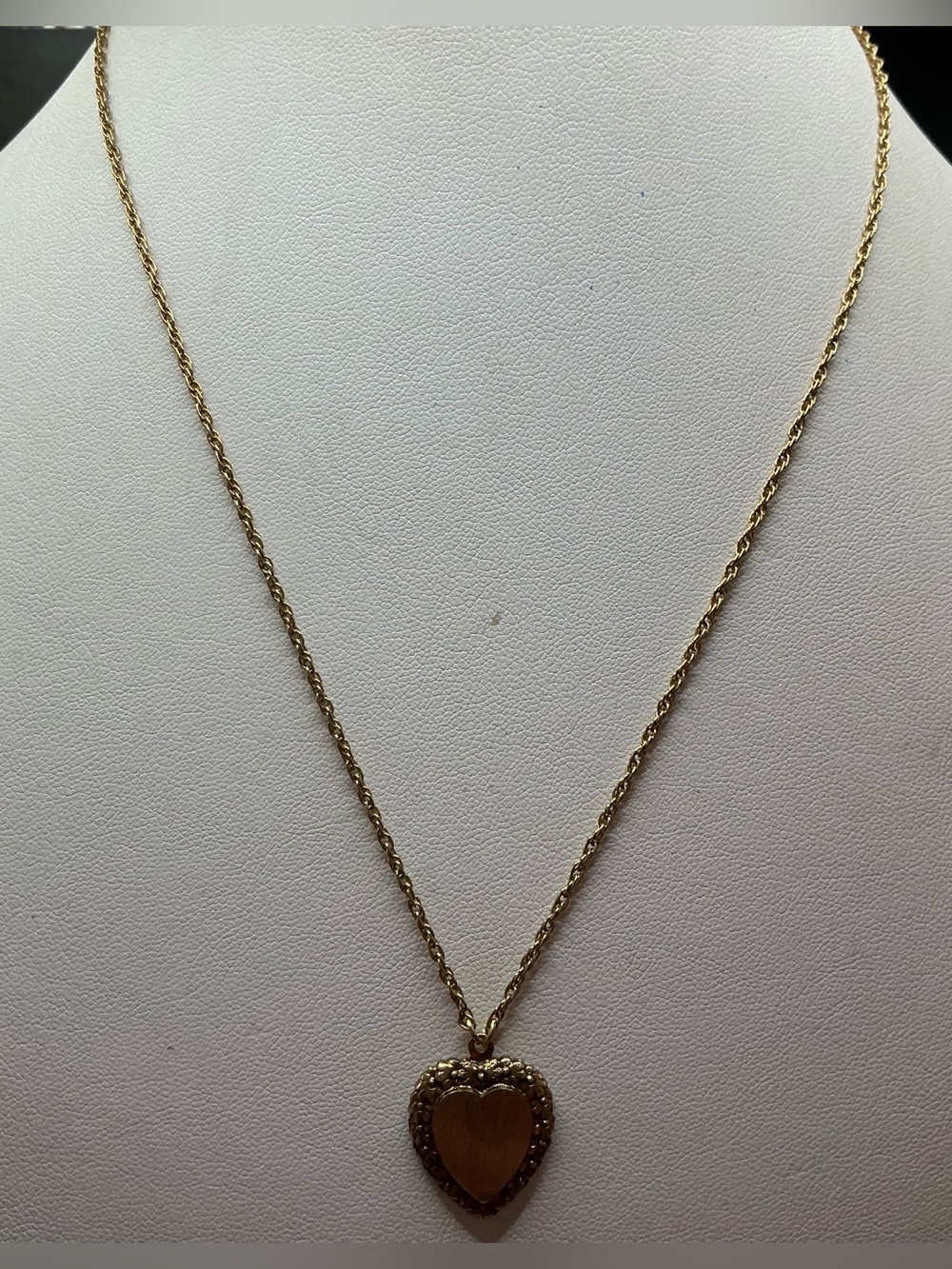 1928 BRAND GOLD TONE DAINTY HEART PENDANT NECKLACE NWT